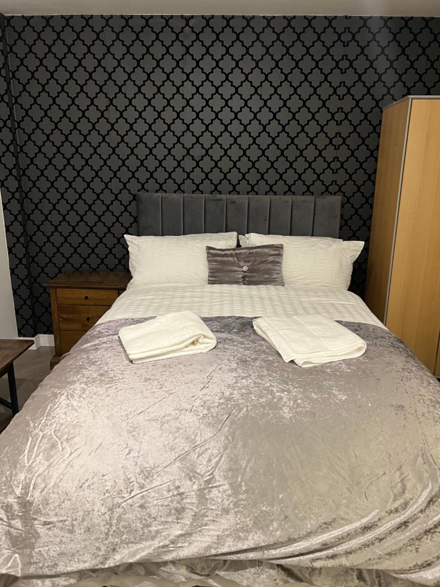 Studio Apartment Manchester Extérieur photo